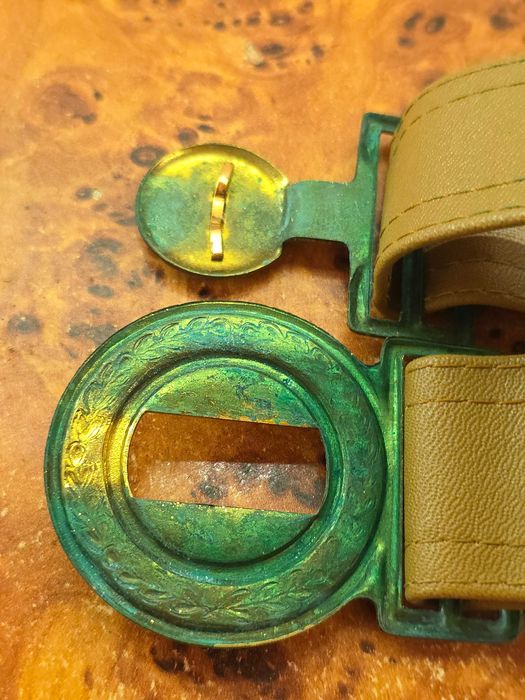 Lot 2 curele originale de Pionier RSR – perioada comunistă – paftă metalică cu emblemă