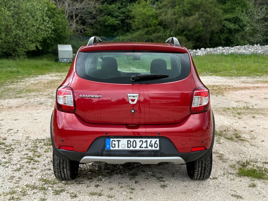 Dacia Sandero Stepway / 2016 / Full