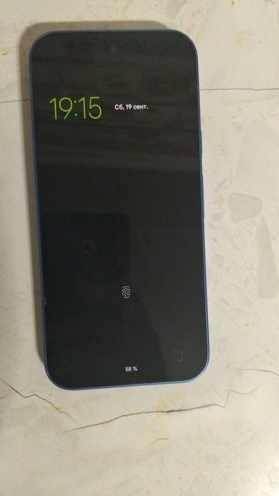 Pixel 10 с коробкой