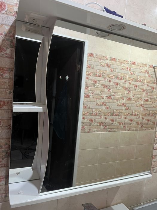 Продам навесной шкаф