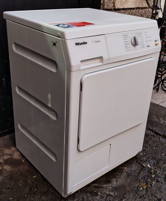 Кондезна сушилня Miele T8903C 7кг