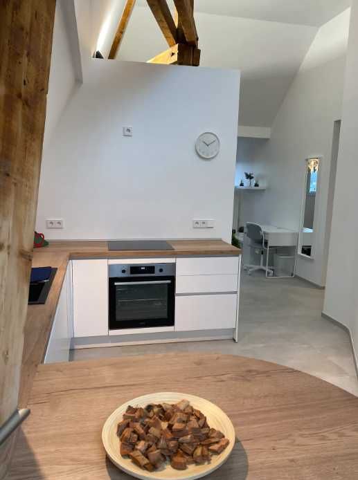 Дава се под наем Двустаен апартамент в Пловдив, Изгрев - 65 кв.м за 280.5 € - Снимка #4