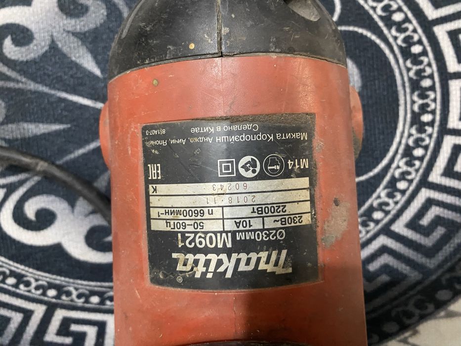 Болгарка макита.