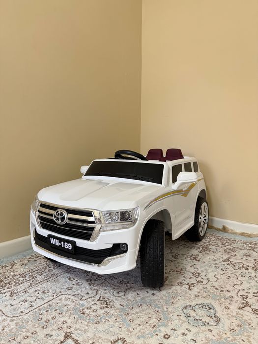 Детский электромобиль Toyota WN-189