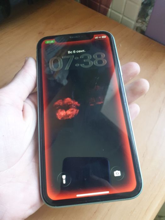 Продам iphone 11