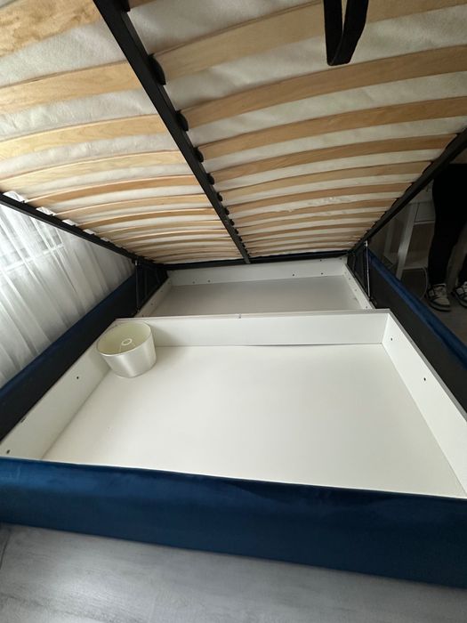 Pat dublu de dormitor