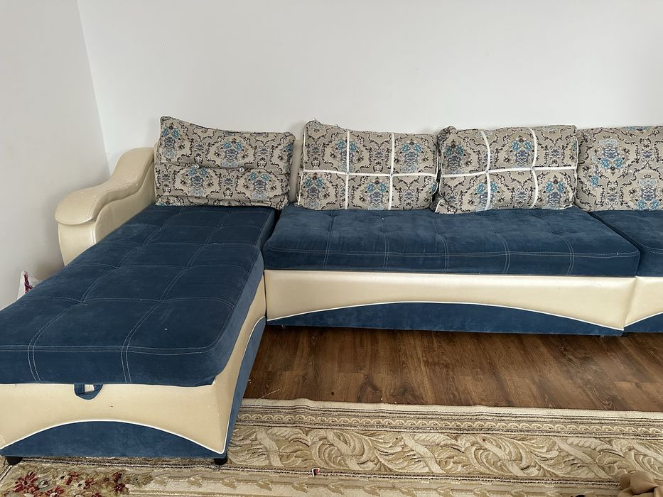 Диван в гостиную