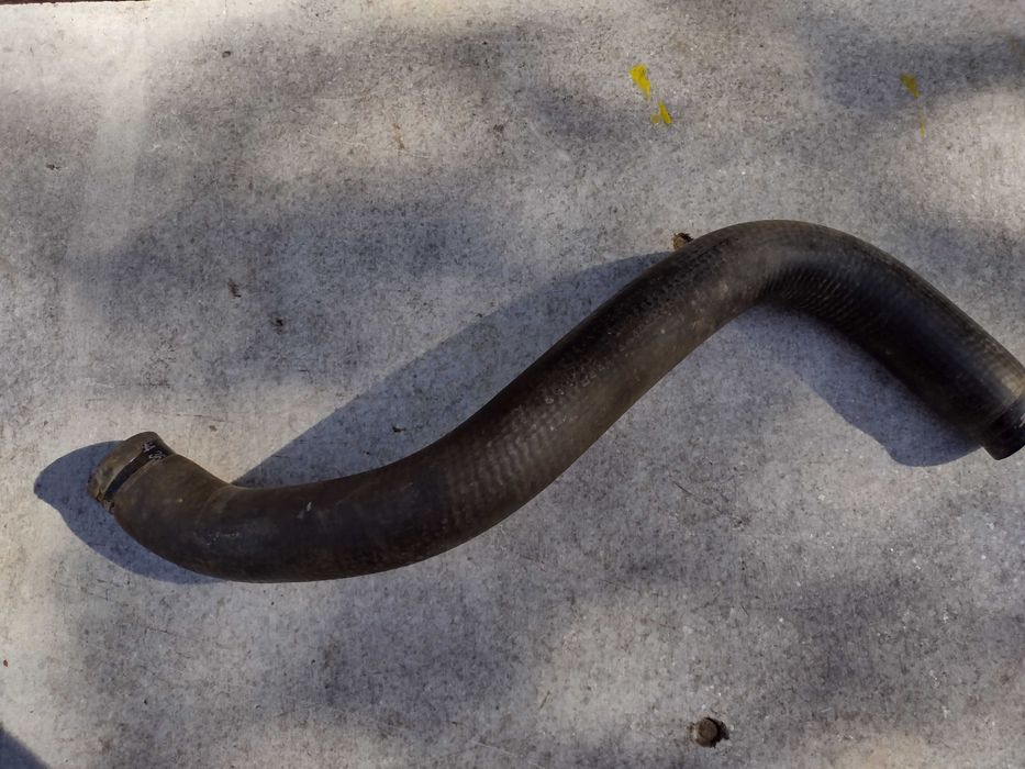 Водно съединение /маркуч/ за радиатор , долен