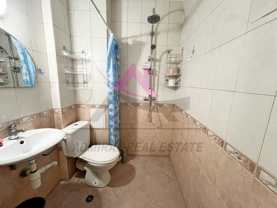 Дава се под наем Двустаен апартамент в Варна, Базар Левски - 65 кв.м за 460 € - Снимка #3