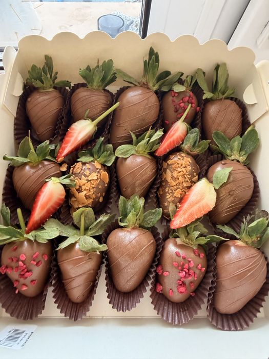 клубника в шоколаде