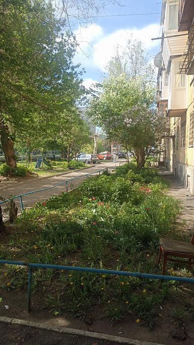 2 комнатная квартира в районе центрального рынка