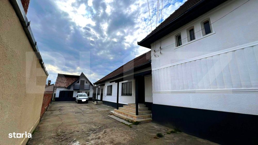 Casa de vanzare, 6 camere, 198 mp utili, teren 644 mp, zona centrala