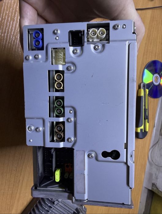 Продам магнитолу Mercedes