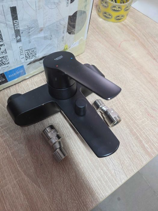 Grohe Start baterie cada-dus de perete negru 322782432