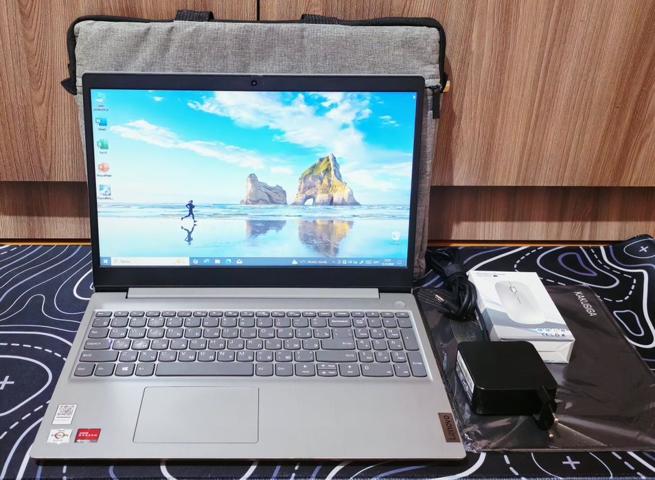 Lenovo IDIAPAD 15 silver Ультрабук!