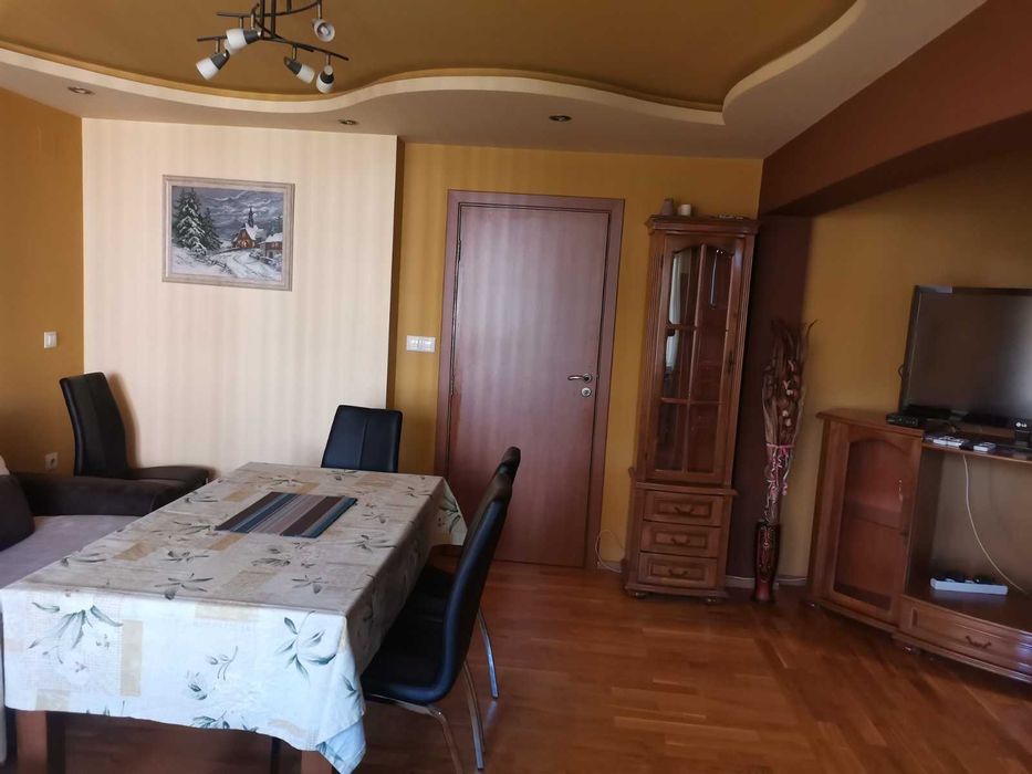 Дава се под наем Тристаен апартамент в Стара Загора, Аязмото - 80 кв.м за 408 € - Снимка #1