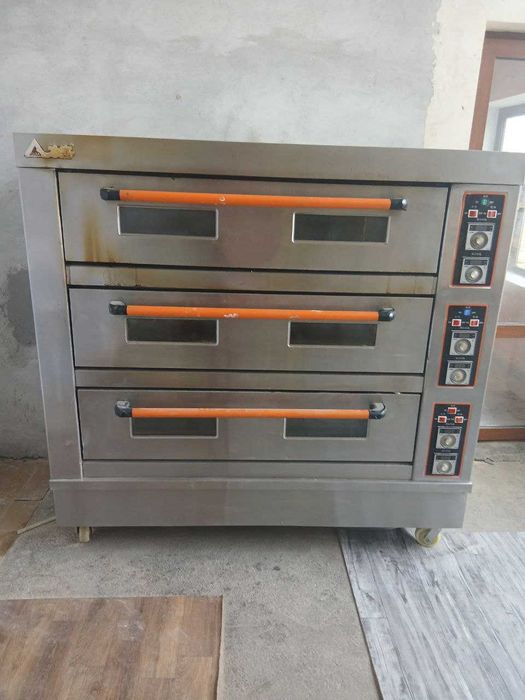 Pechka Mekser sotiladi,