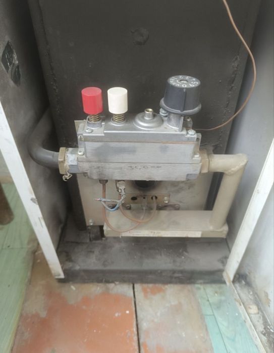 Продам газовый котел и бойллер