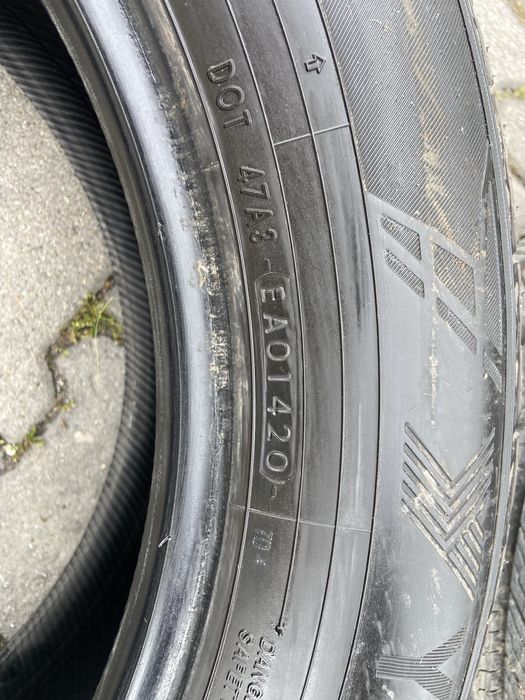 225/65/18 YOKOHAMA SUV 8мм Грайфер Почети Нови