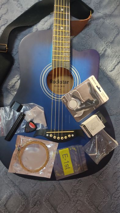 Гитара акустическая Rockstar