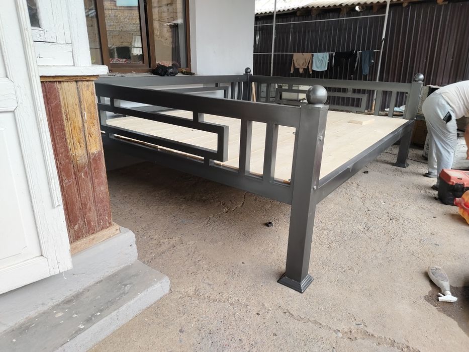 Tapchan soʻri kravat тапчан