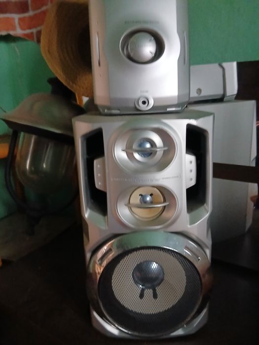 Sistem audio Pioneer cu amplificator