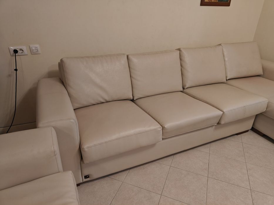 Диван 3-ка с голяма лежанка и голям фотьойл