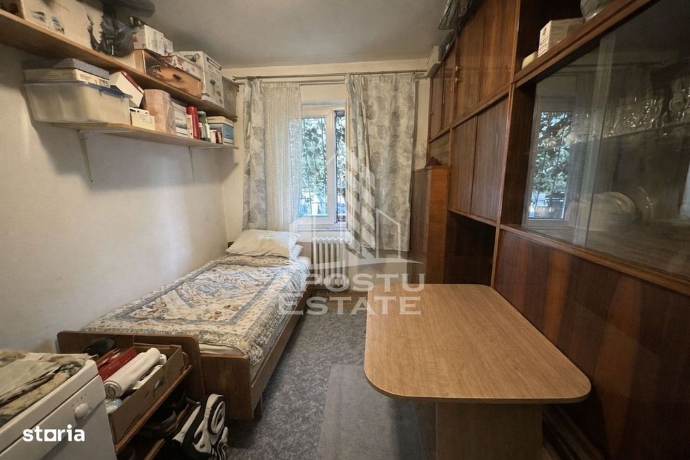 Garsoniera de vanzare la parter, zona Dambovita, Timisoara