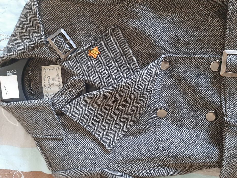 Пальто серое в клетку