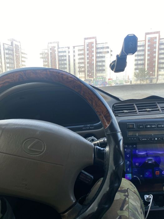 Продам Лексус ес300