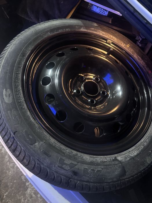 Продам шину с дисками