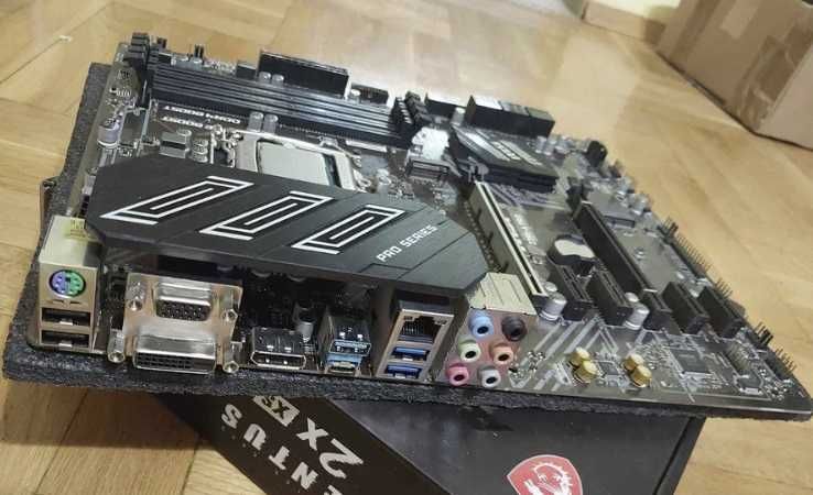 Intel Core i7 9700K + MSI Z390-A Pro