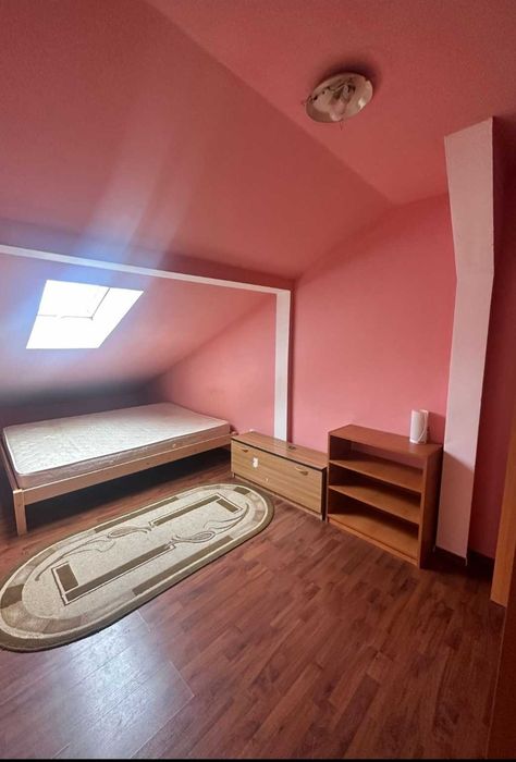 Inchiriez apartament decomandat doua camere Str.Henri Coanda