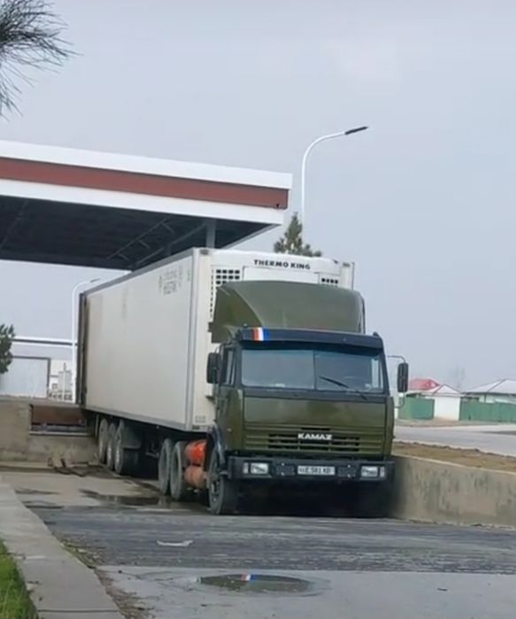 Kamaz tyagach ref pritsep bilan sotiladi