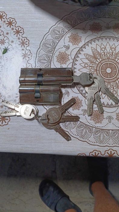 Патрони за врата два броя