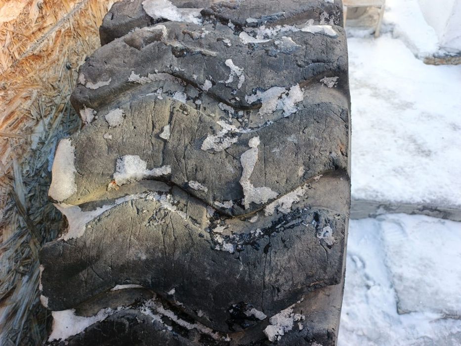 Автошины на погрузчик