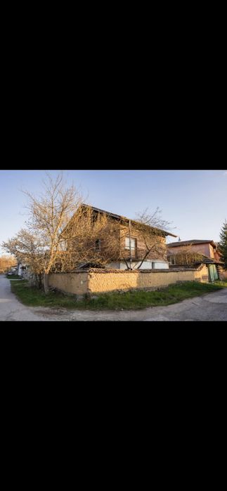 Продавам масивна Къща/Вила с.Караполци