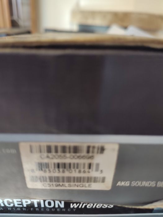Microfon saxofon AKG C519ML de vânzare.