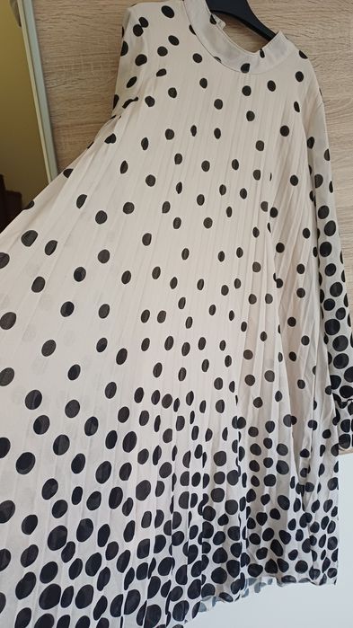 Шикозна дамска рокля