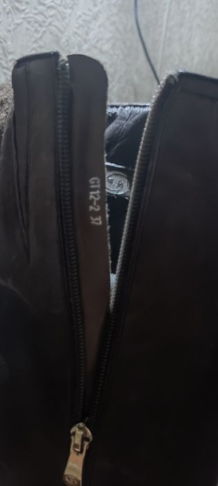 Продам женские  сапожки