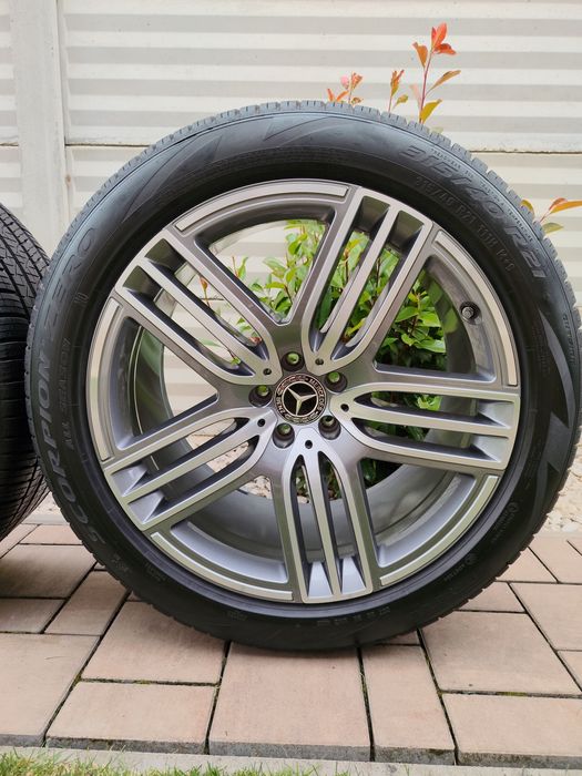 Vând jante Mercedes GLS/ GLE/GLE coupe W167  pe 21" originale anvelope Pirelli all season  noi