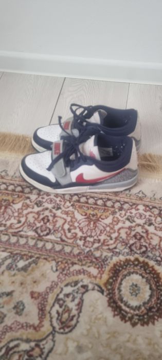 Adidasi jordan marimea 38