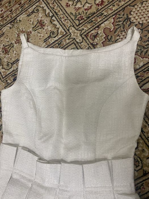 Нарядное платье б/у