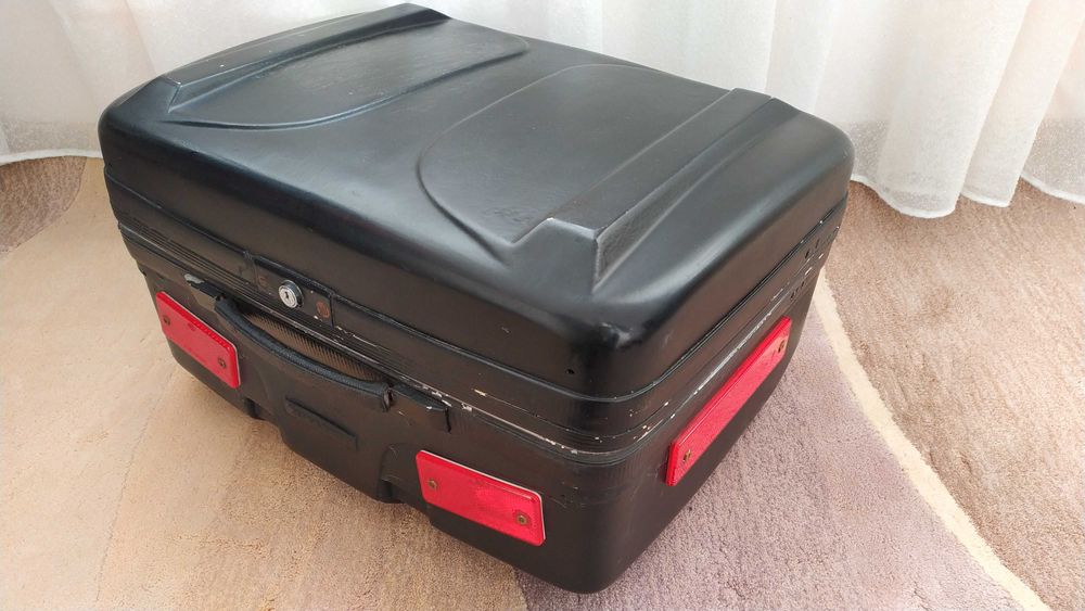 Багажник - куфар за мотор