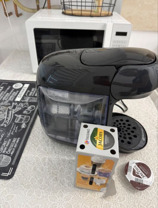 DescriereVând espressor cu capsule Bosch Tassimo Happy