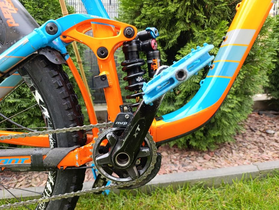 Планински велосипед Мекица GIANT REIGN за скачане. 27,5/XL