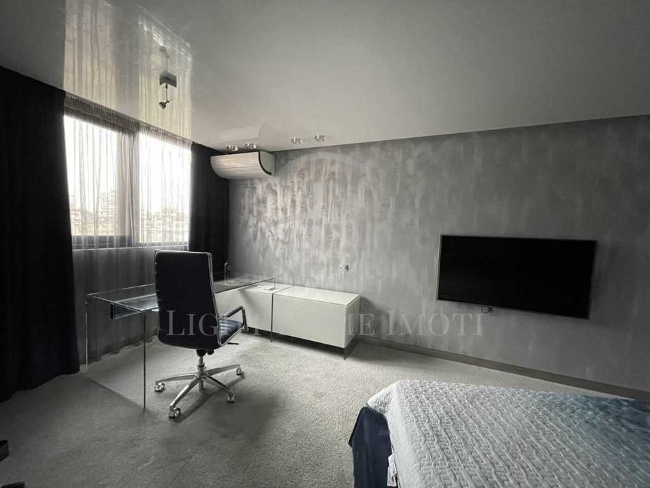 Продава се Тристаен апартамент в Пловдив, Кършияка - 132 кв.м за 1940 €/кв.м - Снимка #6