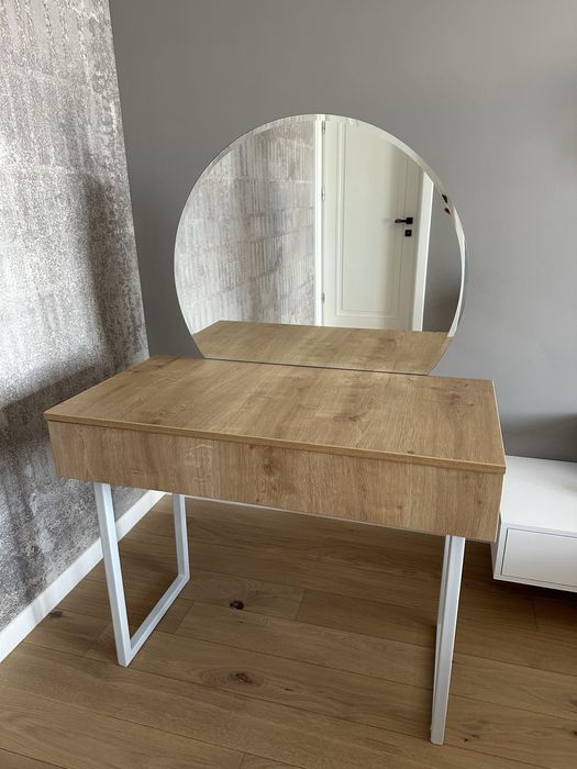 Masa Toaleta / machiaj