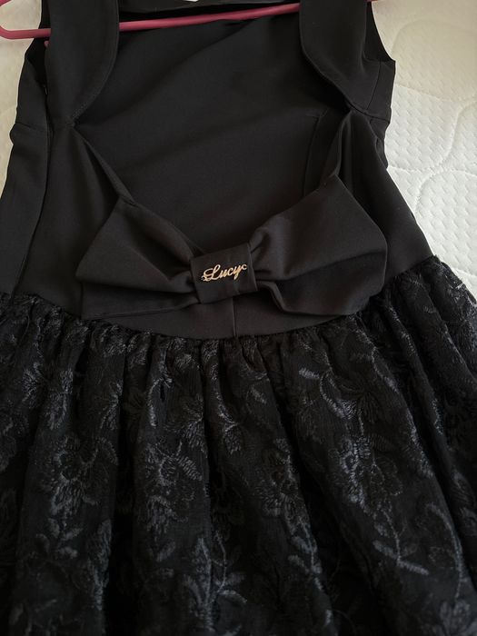 Черна рокля Lucy