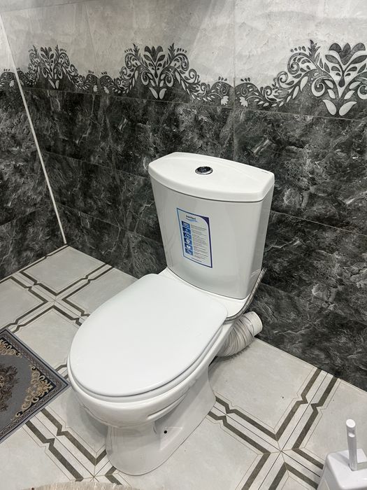 Унитаз 2шт рабочий